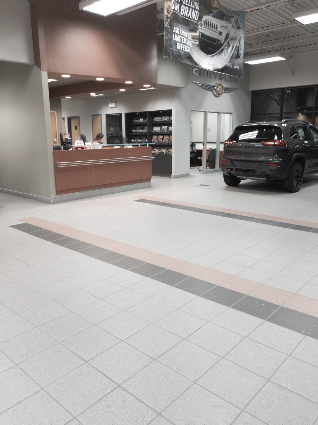 Brantford Chrysler Dodge Jeep Ltd. | 180 Lynden Rd, Brantford, ON N3T 5N9, Canada | Phone: (519) 759-6000