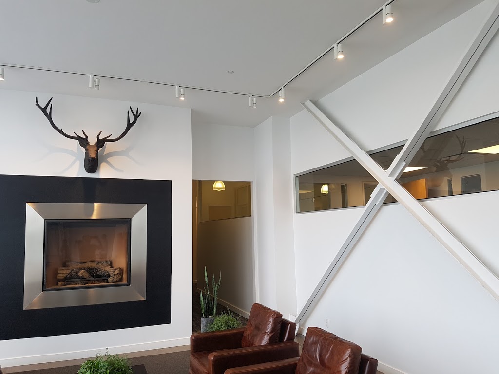 Roots | 1400 Castlefield Ave, York, ON M6B 4C4, Canada | Phone: (416) 781-3574