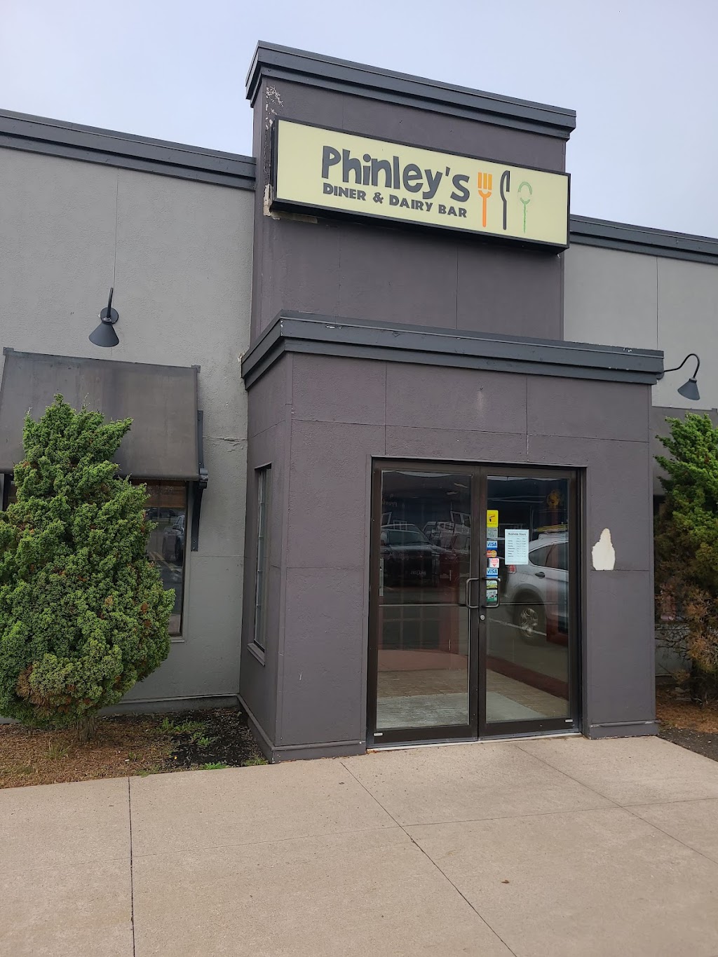 Phinleys Restaurant | 6 Kinlock Rd, Stratford, PE C1B 1R1, Canada | Phone: (902) 370-5253