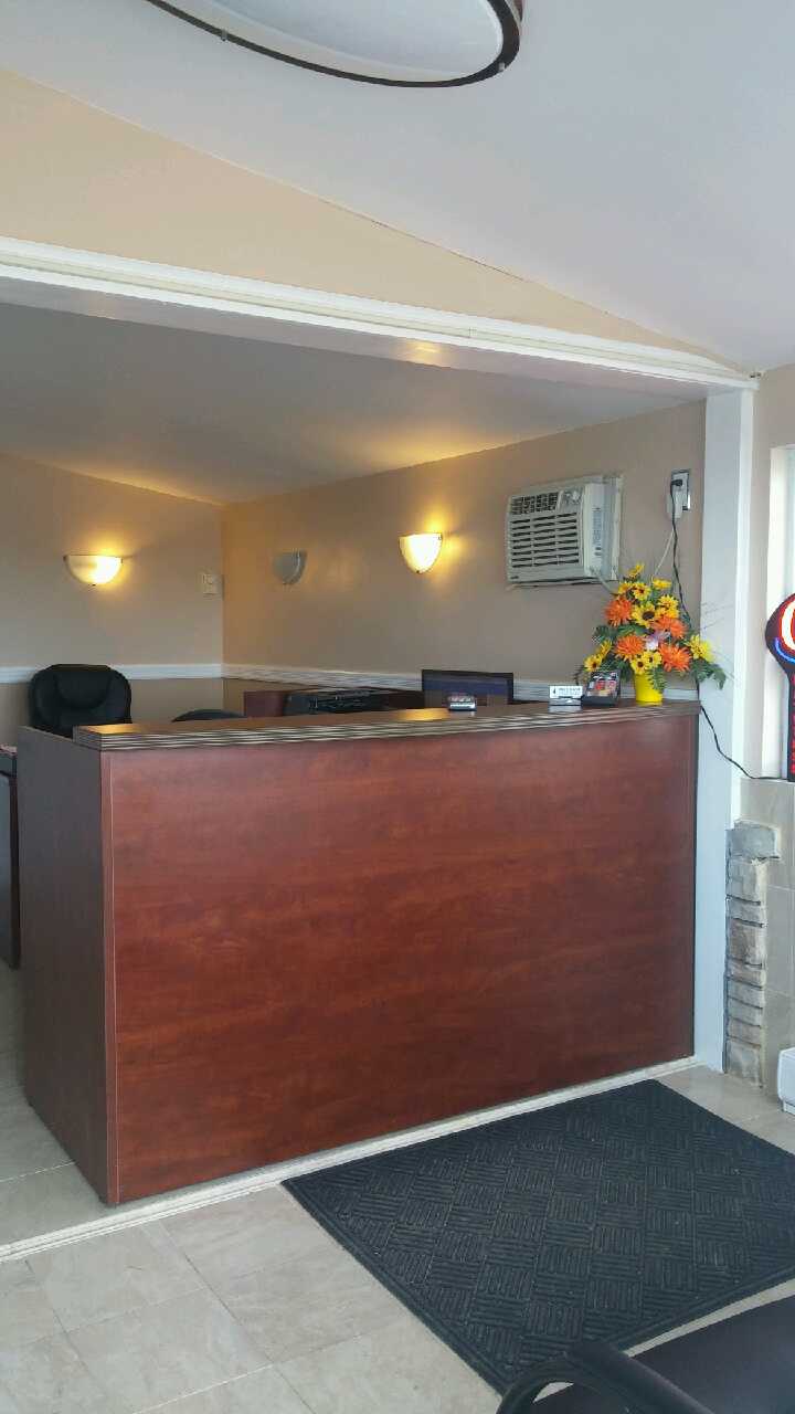 Pines Stor & Lok | 416 County Rd 33, Trenton, ON K8V 5P6, Canada | Phone: (613) 392-6402