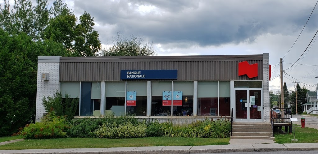 Banque Nationale | 509 Rue Notre Dame, Montebello, QC J0V 1L0, Canada | Phone: (819) 423-6321