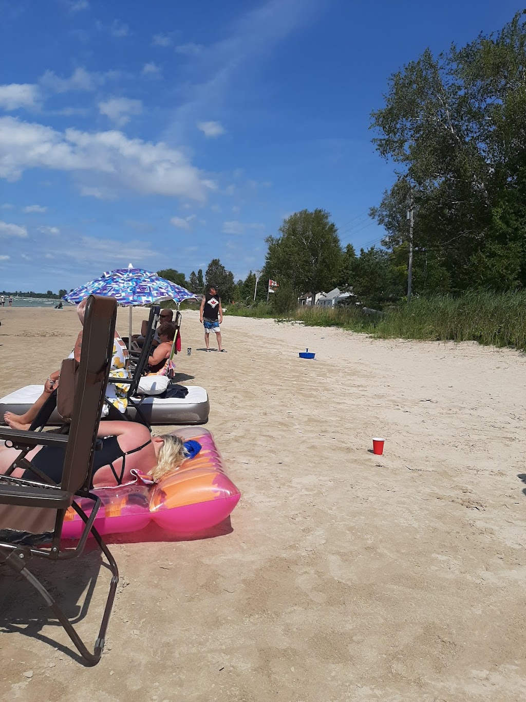Pickwick Cottages | 1161 2nd Ave S, Sauble Beach, ON N0H 2G0, Canada | Phone: (519) 422-3274