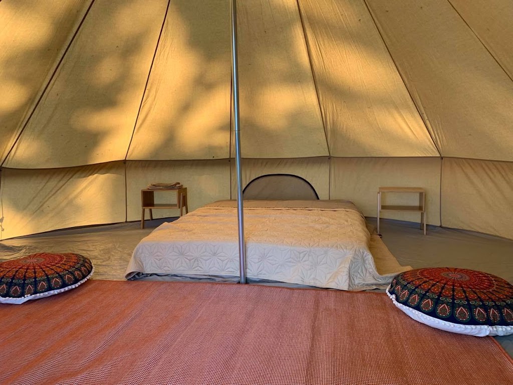 Lungovita Beach Retreat | 225 East County Rd 50, Harrow, ON N0R 1G0, Canada | Phone: (519) 564-3105