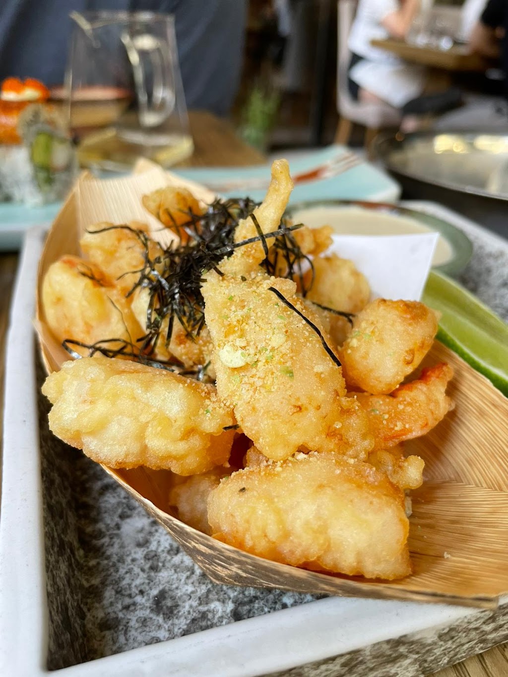 Muni Robata | 30 St Patrick St, Toronto, ON M5T 3A3, Canada | Phone: (416) 340-0472