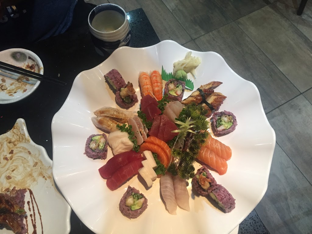 Krazy Roll | 84 Marine Parade Dr, Etobicoke, ON M8V 0A3, Canada | Phone: (647) 352-2270