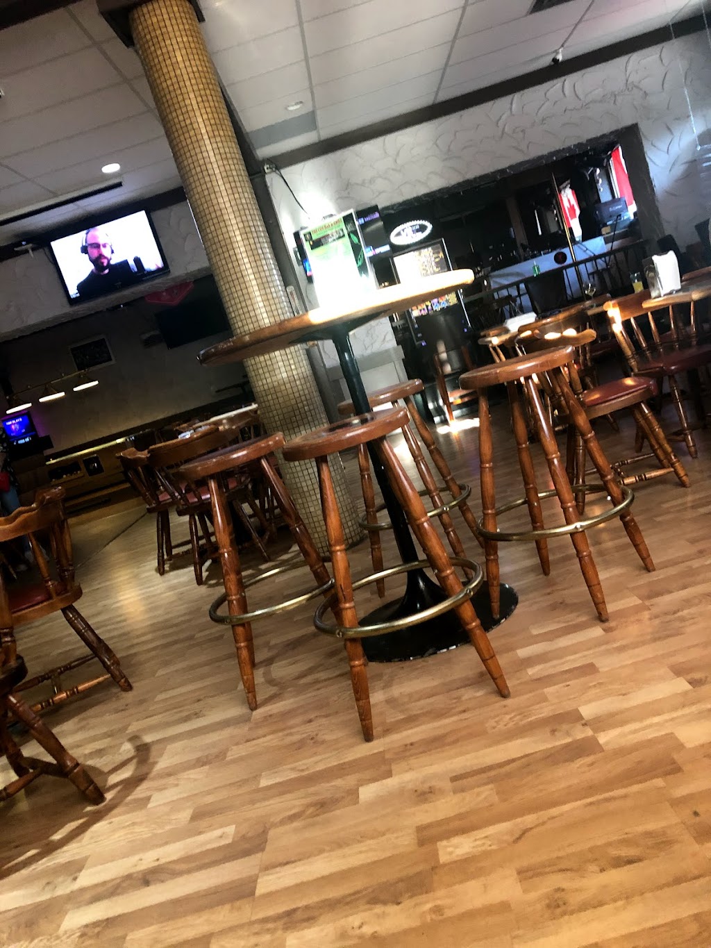 The Cos bar | 13001 20 Ave, Blairmore, AB T0K 0E0, Canada | Phone: (403) 562-7321