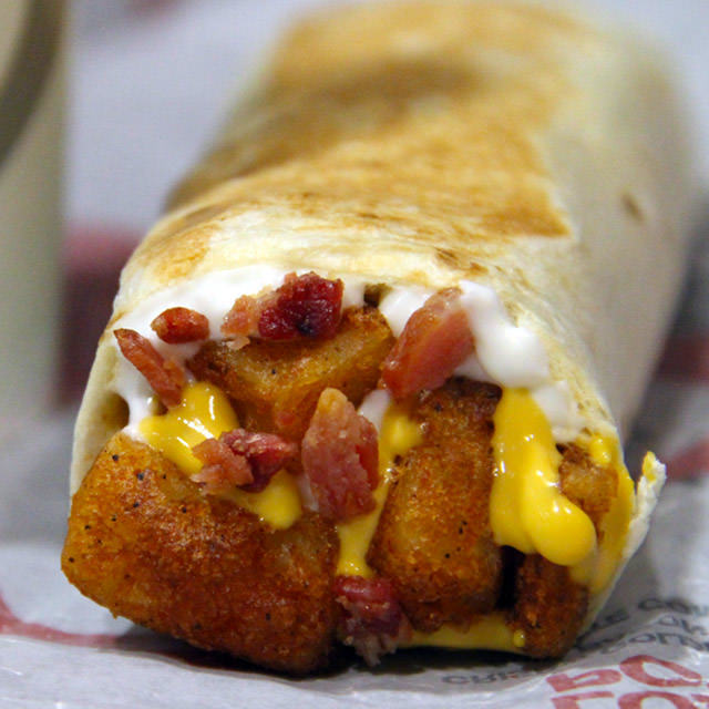 Taco Bell | 800 Pointe Tremble Rd, Algonac, MI 48001, USA | Phone: (810) 512-8048