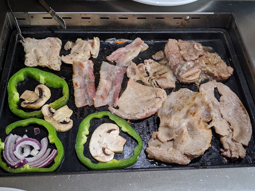 Asian King BBQ Buffet & Take Out | 2425 Truscott Dr #24, Mississauga, ON L5J 2B4, Canada | Phone: (905) 823-8988