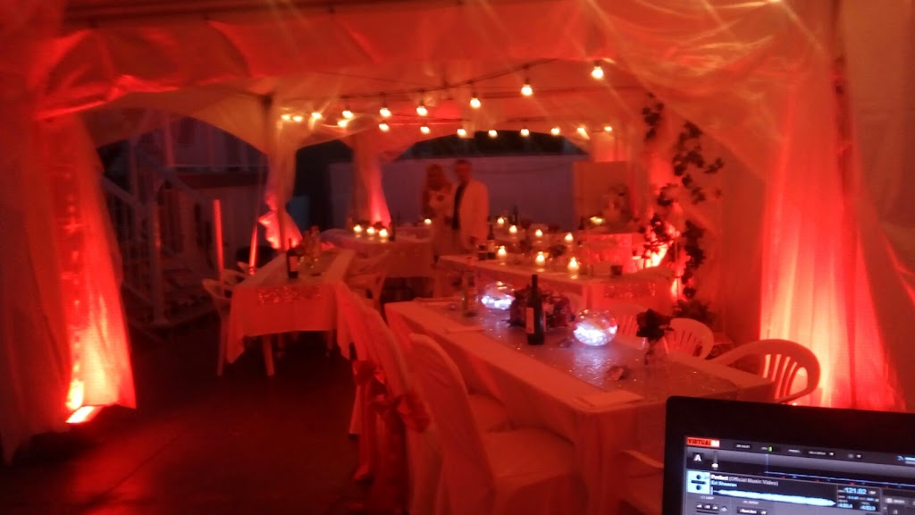 Service de DJ Mario Simoneau | 4 Chem. du Rocher, Lac-Beauport, QC G3B 1R7, Canada | Phone: (581) 578-1469
