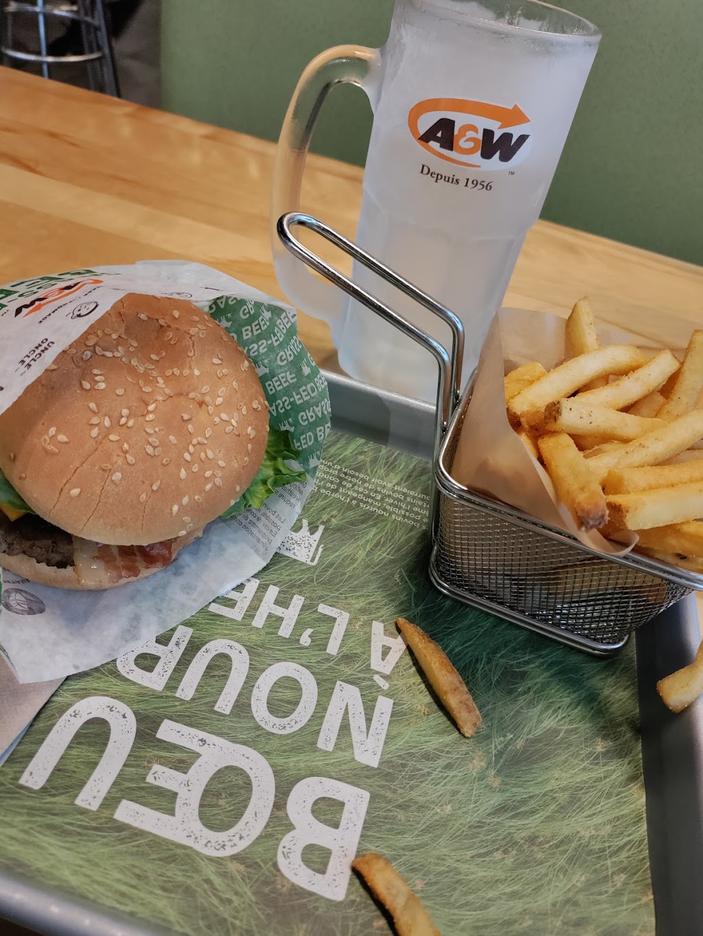 A&W Canada | 3733 Bd Harvey, Jonquière, QC G7X 8R6, Canada | Phone: (418) 512-0833