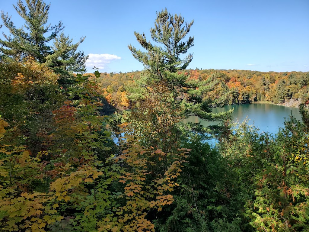 Champlain Lookout | Prom. Champlain, Luskville, QC J0X 2G0, Canada | Phone: (819) 827-2020