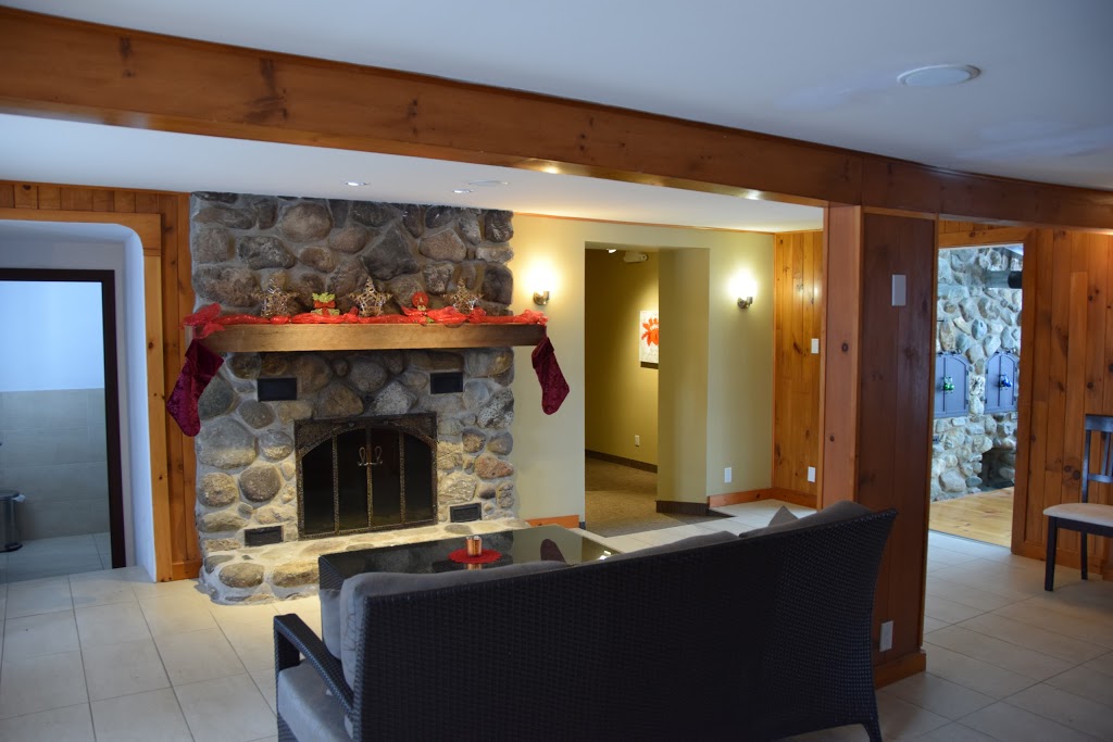 Condos Hotels Lion DOr | 2240 Chemin du Parc, Orford, QC J1X 7A2, Canada | Phone: (855) 769-0107