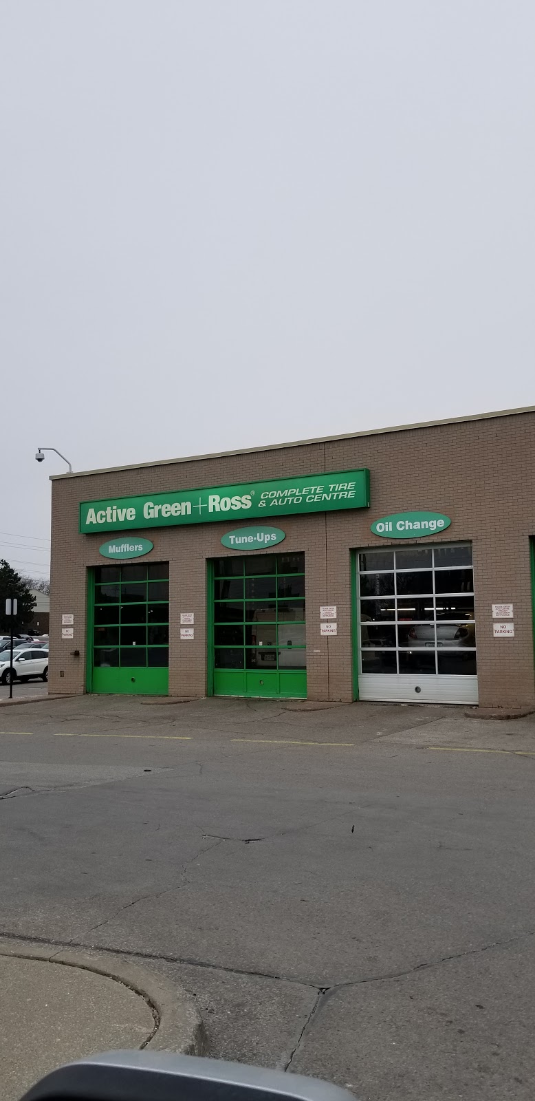 Active Green+Ross Tire & Automotive Centre 4X1, 2900 Steeles Ave E