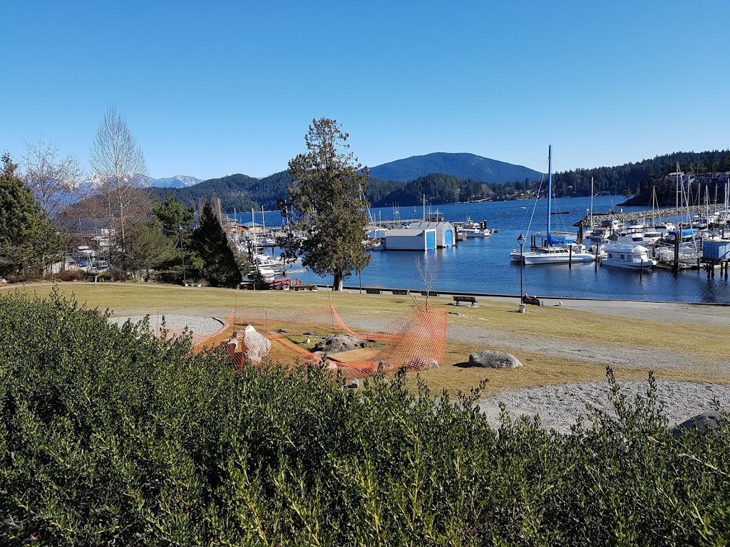 Gibsons Landing Trading Post | 292 Gower Point Rd, Gibsons, BC V0N 1V0, Canada | Phone: (604) 886-7225