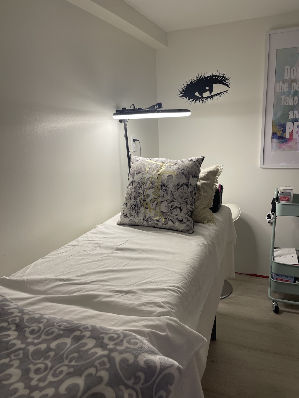 Halo Vanity | 9 Melville St, Nottawa, ON L0M 1P0, Canada | Phone: (705) 795-5371