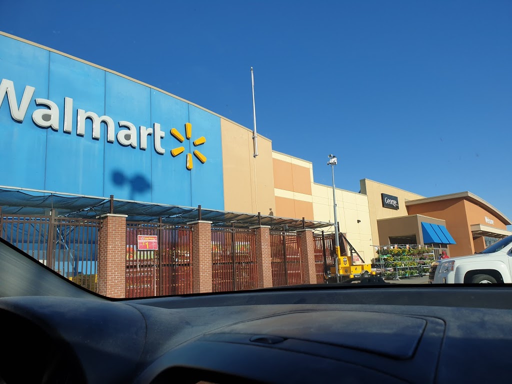 Smart Centres North Park Plaza | Keele St, Toronto, ON M6L 1A4, Canada