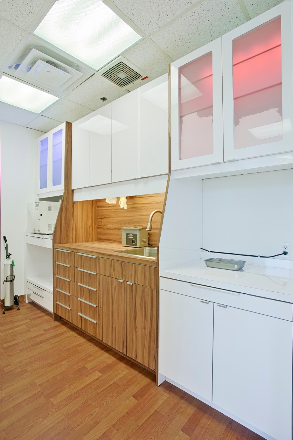 Lime Periodontics | 37 Sandiford Dr #208, Whitchurch-Stouffville, ON L4A 7X5, Canada | Phone: (905) 591-8888