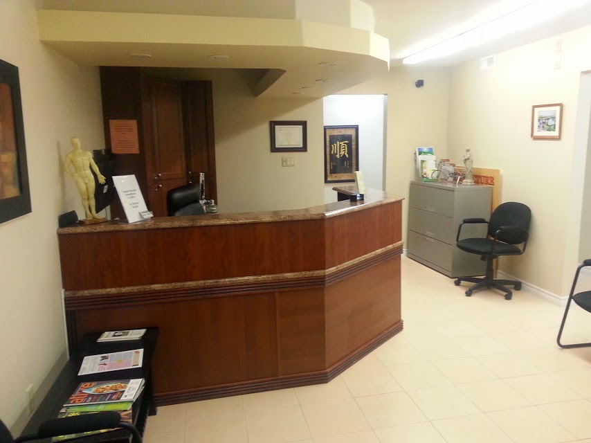 Points & Needles Acupuncture Clinic | 2-122 Simcoe St N, Oshawa, ON L1G 4S5, Canada | Phone: (905) 430-0137