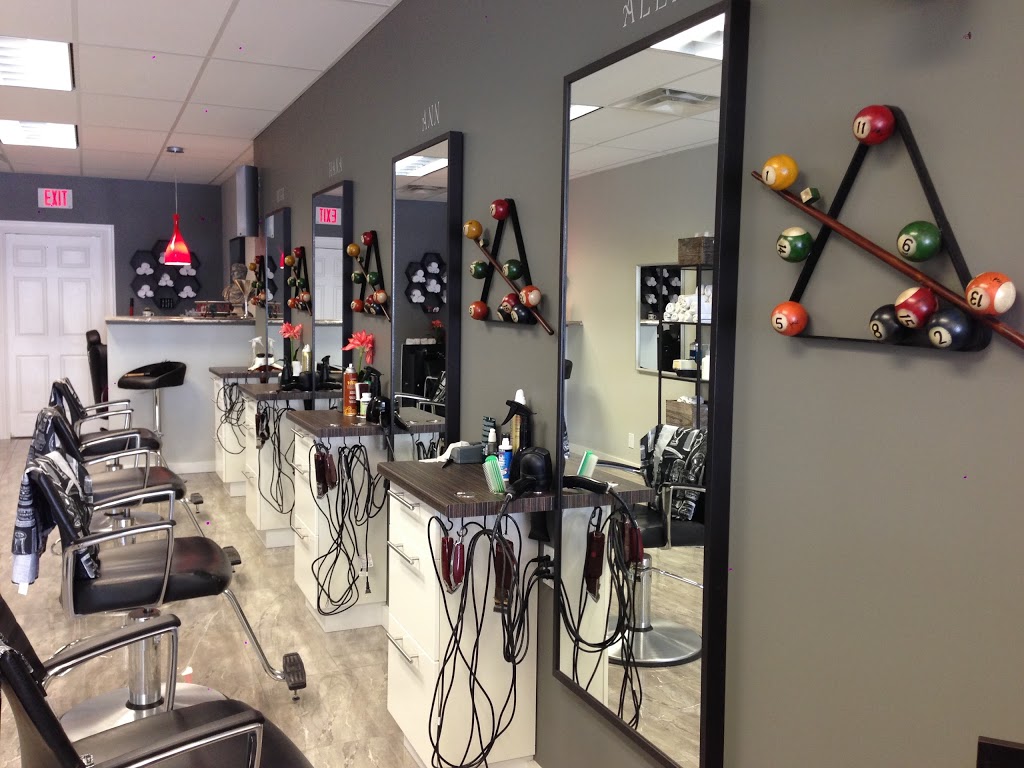 Mount Royal Barber Shop & Hairstylist | hair care | 2039 Mount Forest Dr, Burlington, ON L7P 1H4, Canada | 9053328257 OR +1 905-332-8257