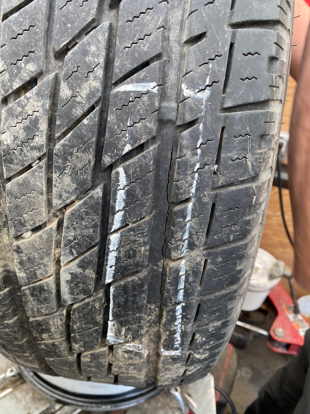 Tire Doctors - Mobile Tire Services | 2720 5 Ave NW, Calgary, AB T2N 0T8, Canada | Phone: (403) 690-2100