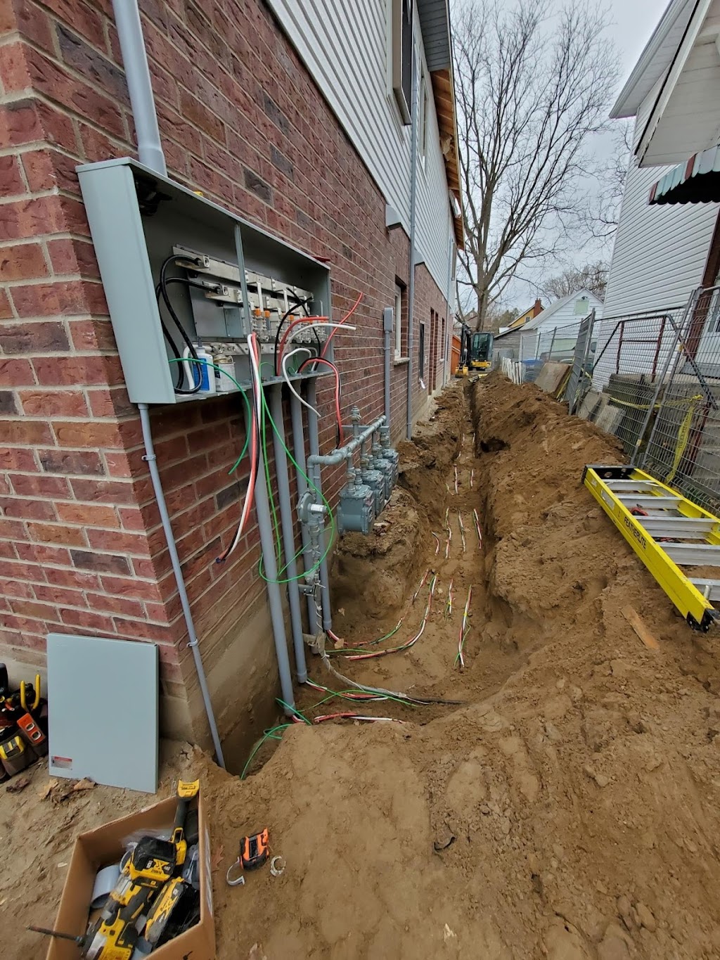 Waite Bros Electric Ltd | 47239 Pleasant Valley Rd, St Thomas, ON N5P 3S9, Canada | Phone: (519) 435-6549