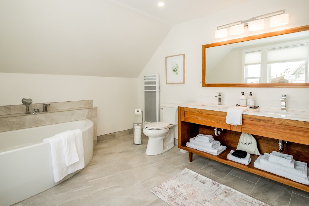 The Stay at Planters Ridge Winery | 1441 Church St, Port Williams, NS B0P 1T0, Canada | Phone: (902) 542-2711