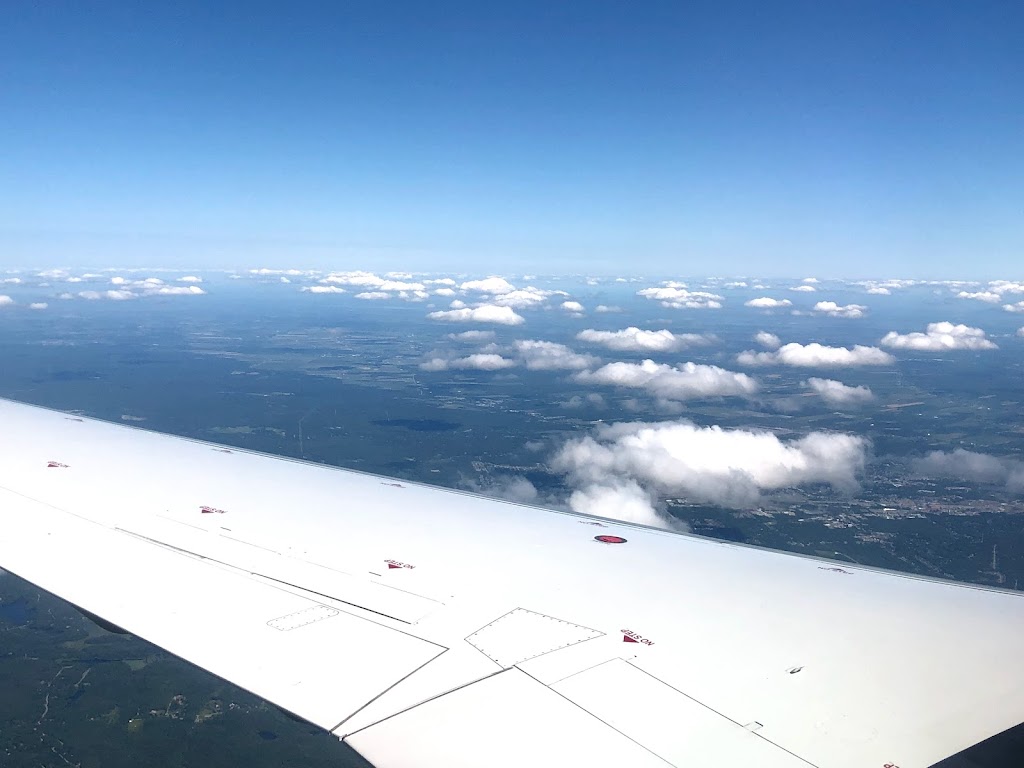 Air Canada Express | Calgary, AB T2E 7H6, Canada | Phone: (800) 667-4732