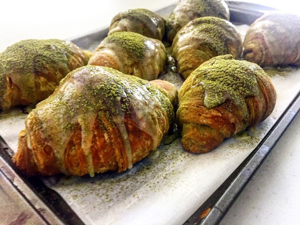 JYQ Bakery (St. Clair Pick Up) | 1 St Clair Ave W, Toronto, ON M4V 1K6, Canada