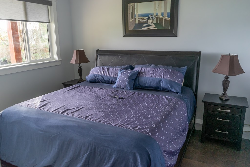 Harrison House Bed and Breakfast | 3445 South Rd, Gabriola, BC V0R 1X7, Canada | Phone: (778) 808-8084