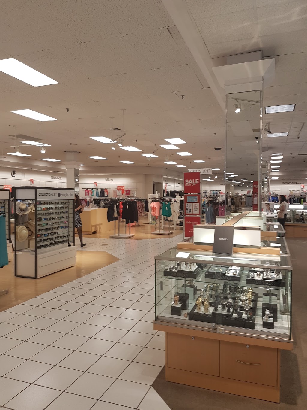 Hudsons Bay | 25 Peel Centre Dr, Brampton, ON L6T 3R5, Canada | Phone: (905) 793-5100
