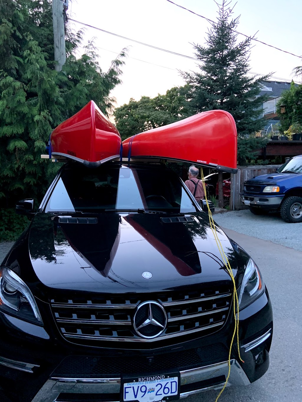 Middletons Canoes & Kayaks | 252 5th St W, North Vancouver, BC V7M 1K1, Canada | Phone: (604) 240-0503