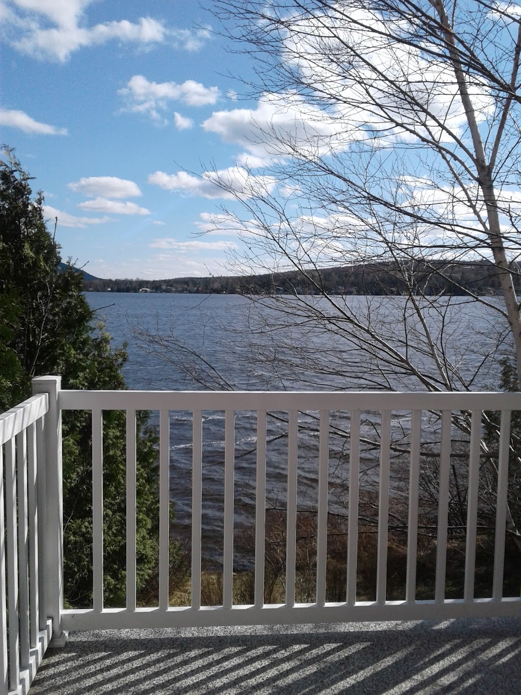 Chalet Des Loisirs-Ste-Anne | 1025 Rte du Lac-du-Huit, Adstock, QC G0N 1S0, Canada | Phone: (418) 335-7506