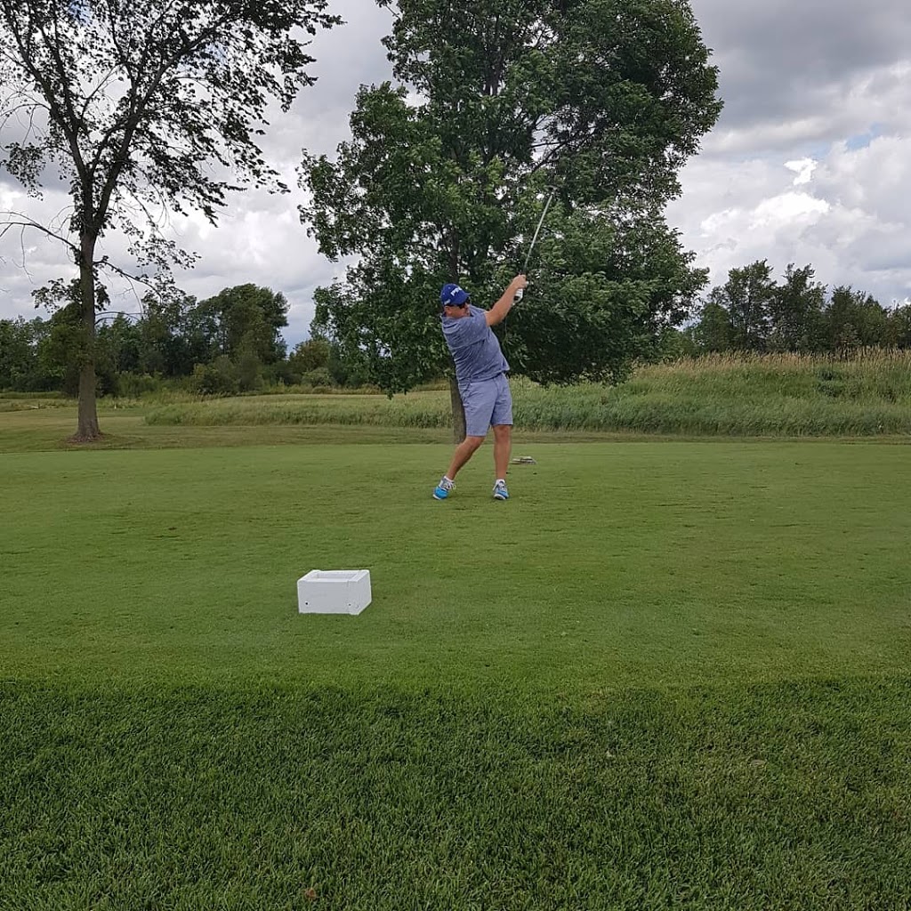 Lindsay Golf and Country Club | 282 Lindsay St S, Lindsay, ON K9V 4R5, Canada | Phone: (705) 328-2258
