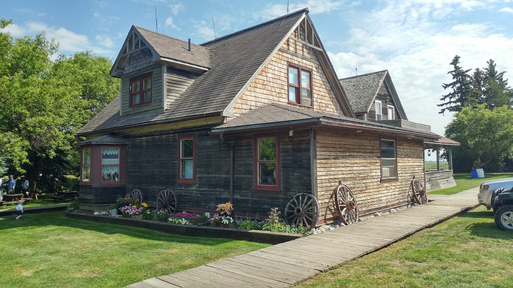 Champetre County Wild West Resort / Howling Coyote Saloon | Box 12, St-Denis, SK S0K 3W0, Canada | Phone: (306) 258-4635