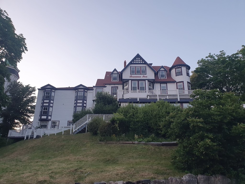 Lunenburg Walking Tours | 97 Kaulbach St, Lunenburg, NS B0J 2C0, Canada | Phone: (902) 521-6867
