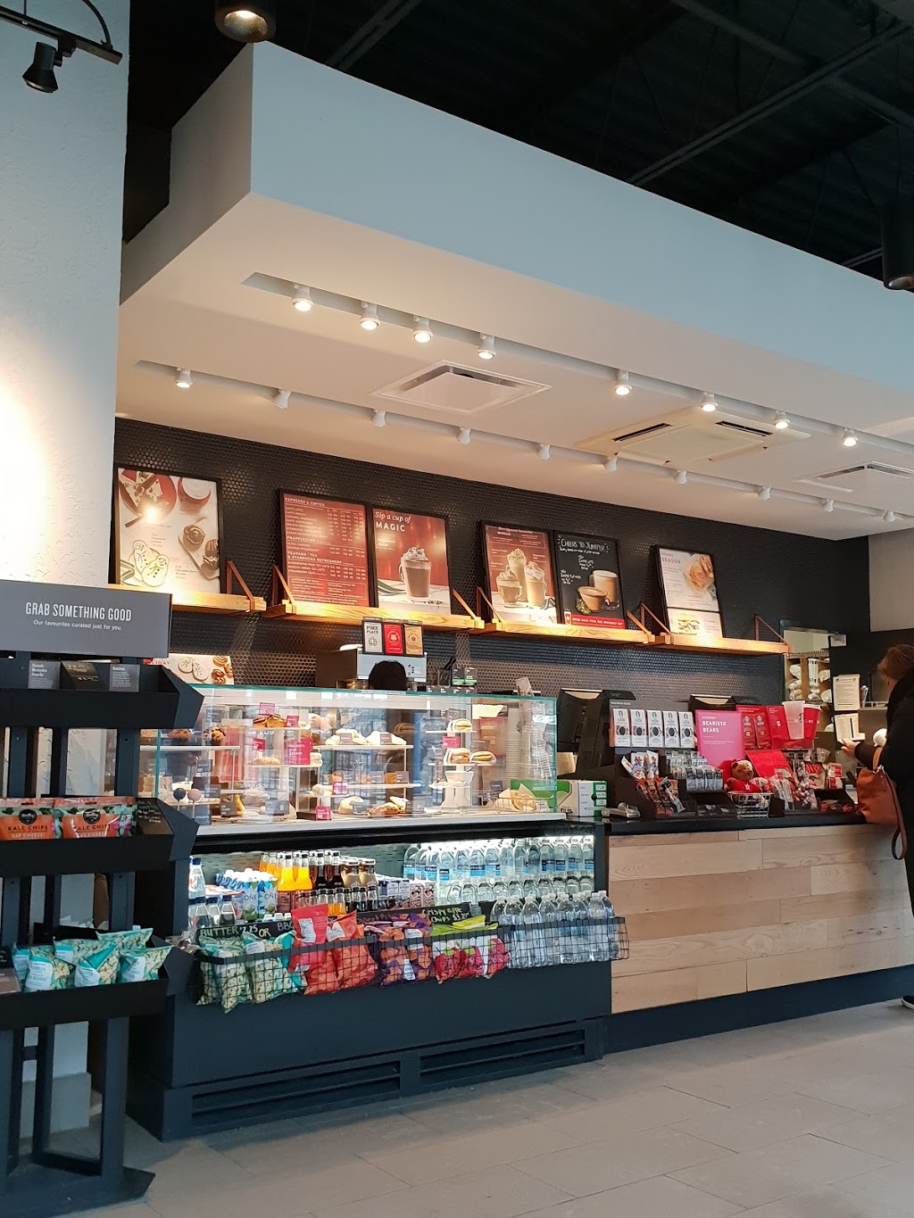 Starbucks | 5200 Robinson St, Niagara Falls, ON L2G 2A3, Canada | Phone: (905) 356-2651