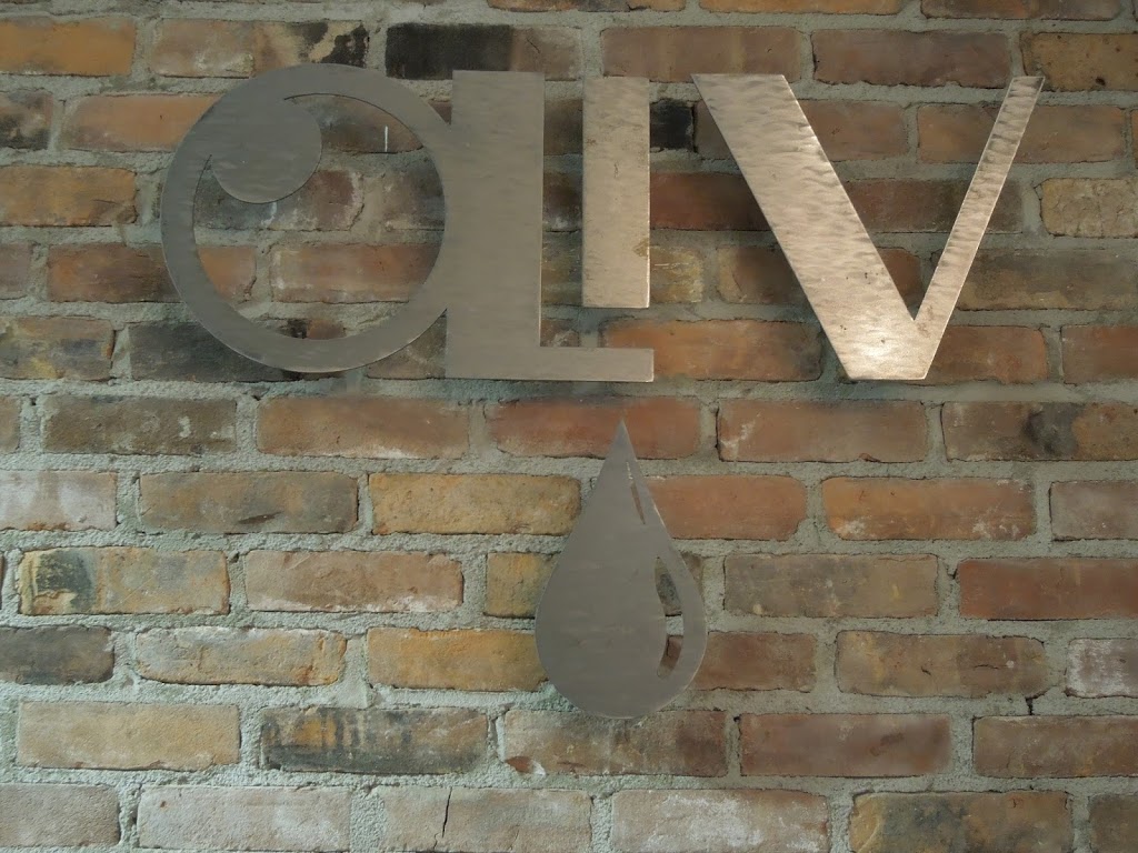 OLiV - Trois-Rivières | 75 Rue des Forges, Trois-Rivières, QC G9A 2G6, Canada | Phone: (819) 841-2636