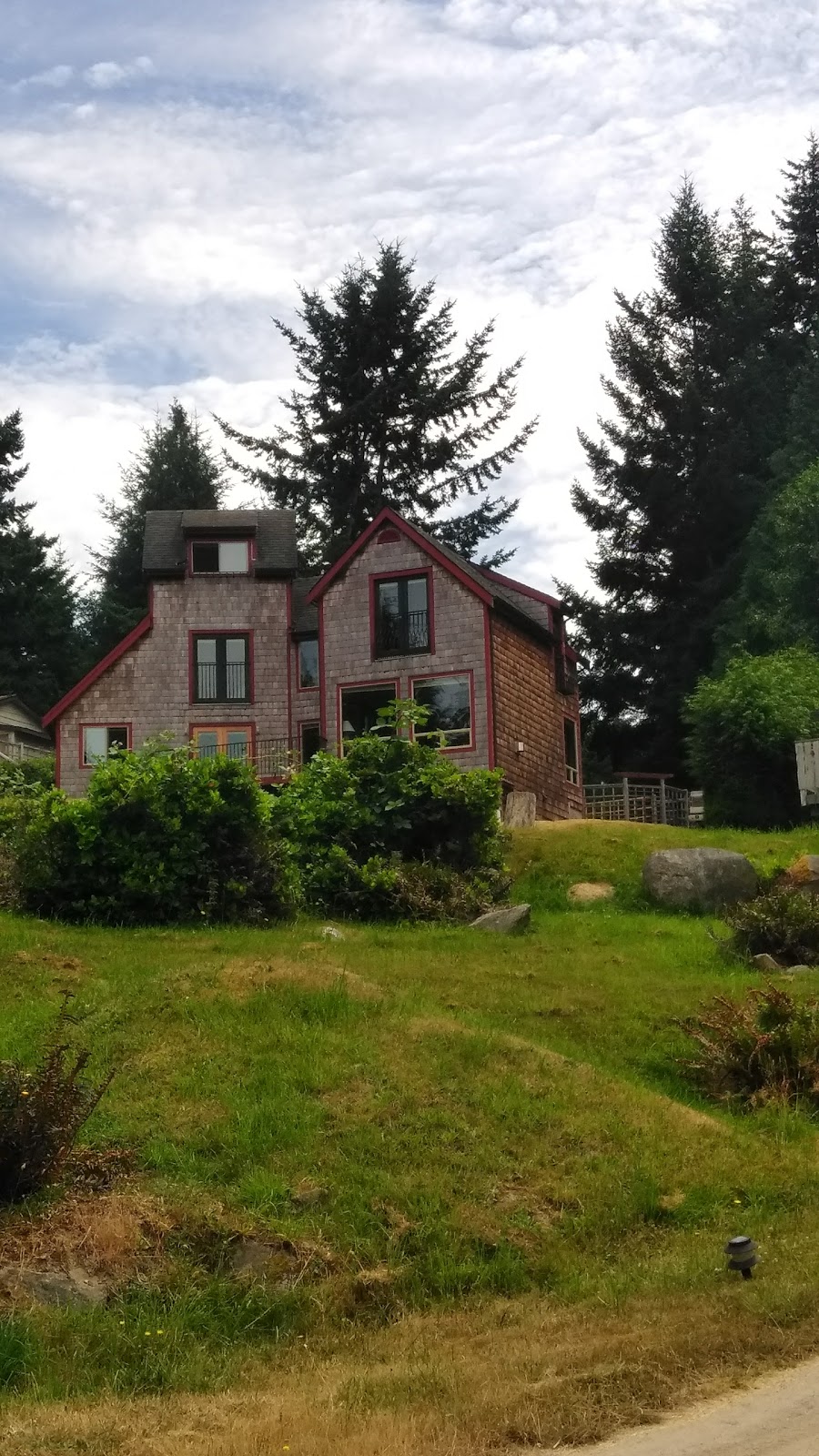 realmayne bnb | 248 Mariners Way, Mayne Island, BC V0N 2J2, Canada