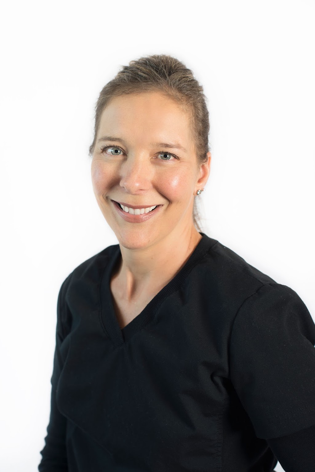 Dr. Sara Chirico Family Dentistry | Mount Carmel Centre, 3930 Montrose Rd, Niagara Falls, ON L2H 3C9, Canada | Phone: (905) 357-9090