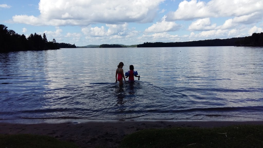 Lac Blue Sea Municipalite | 10 Rue Principale, Blue Sea, QC J0X 1C0, Canada | Phone: (819) 463-2261