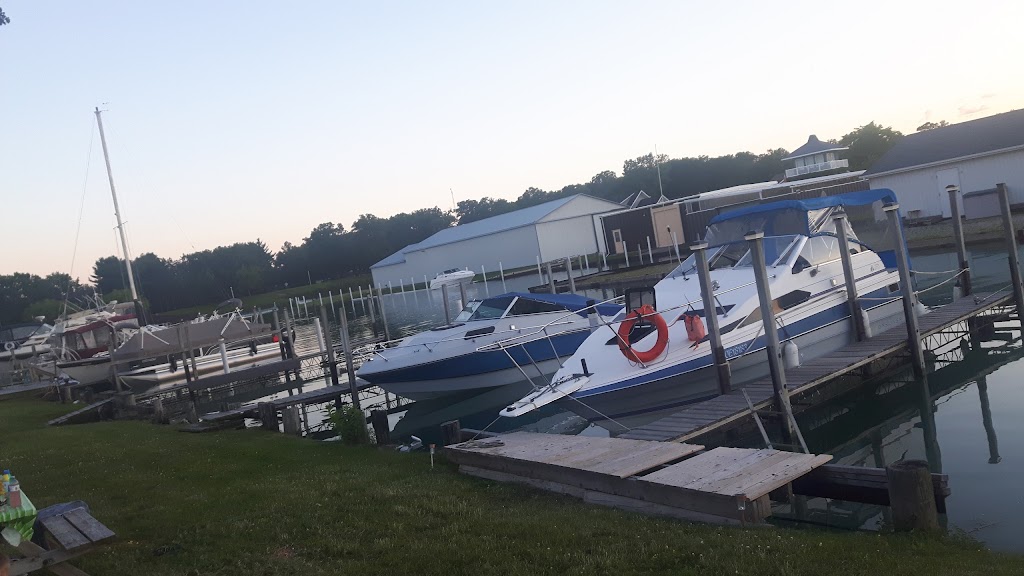 Ecarte Marine | 4729 Old River Rd, Port Lambton, ON N0P 2B0, Canada | Phone: (519) 677-5691