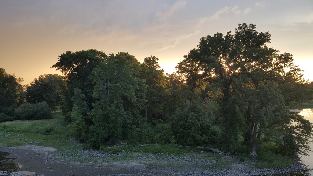 Parc Ernest-Rouleau | 7195 Boulevard Gouin E, Montréal, QC H1E 1A2, Canada | Phone: (514) 872-0311