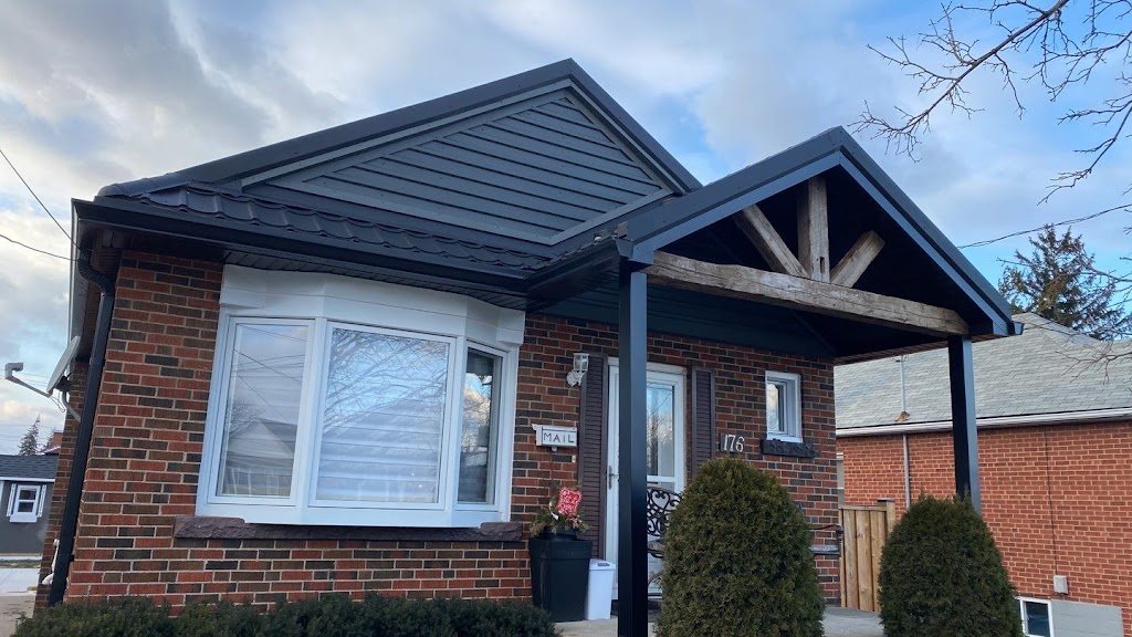 Custom Contracting Eavestrough Repair Grimsby | 42 Driftwood Ct, Grimsby, ON L3M 4Y1, Canada | Phone: (289) 276-5981