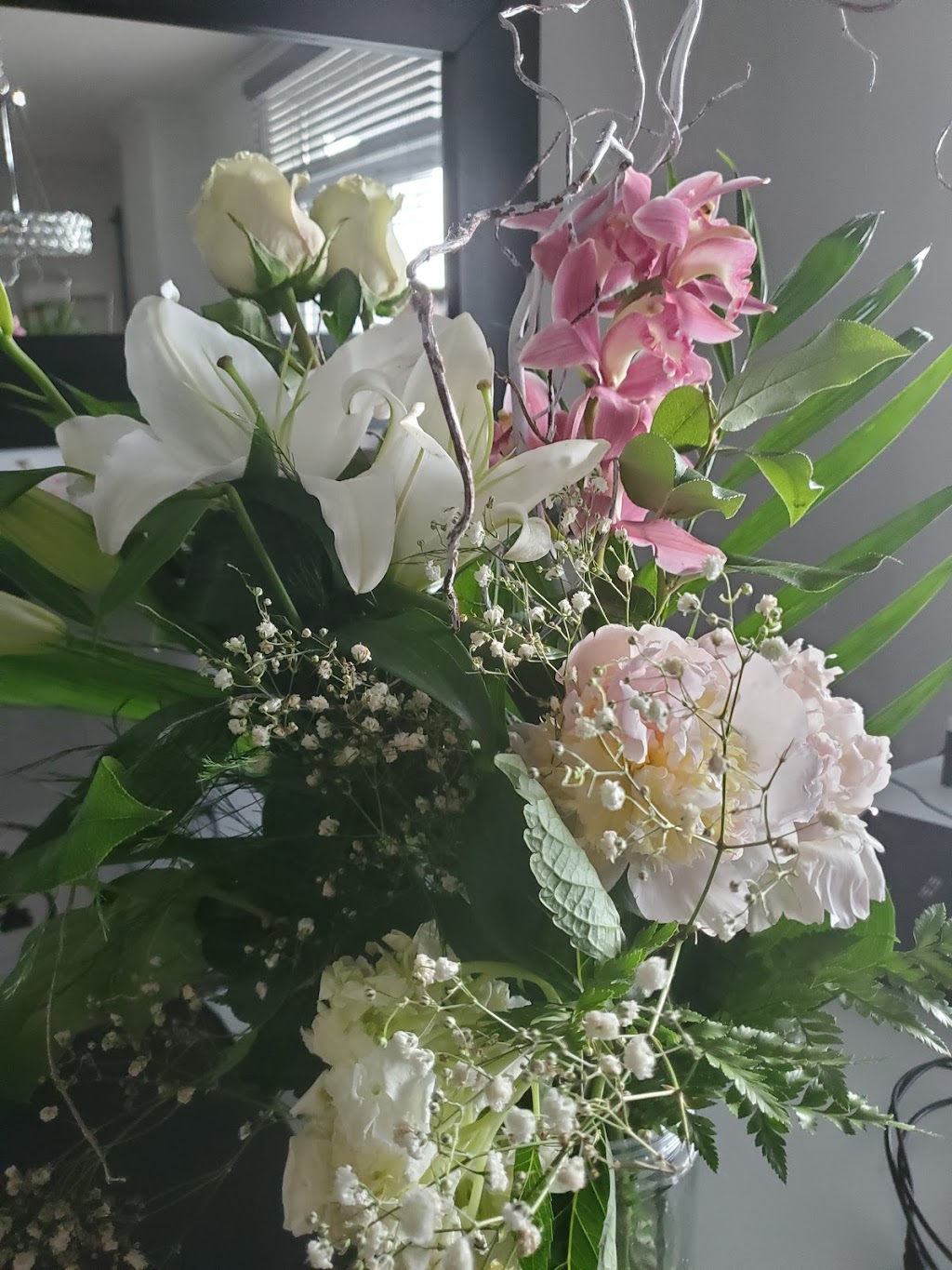 La Grâce des Fleurs | 3975 Boulevard Saint-Martin O, Laval, QC H7T 1B7, Canada | Phone: (450) 688-0000