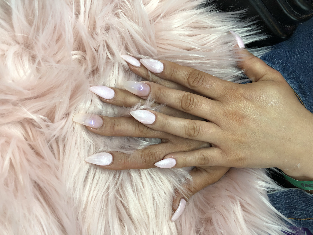 Pandora Nails & Tanning | 6532 170 Ave NW, Edmonton, AB T5Y 3X6, Canada | Phone: (780) 244-0524