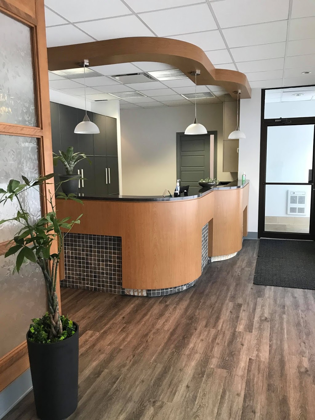 PhysioFix Anjou | 7781 Boulevard Roi-René, Anjou, QC H1K 3G9, Canada | Phone: (514) 303-3002
