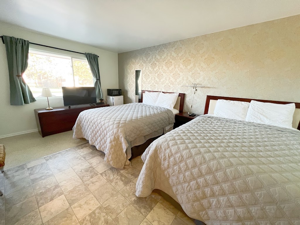Birch Motel | 240 MB-2, Treherne, MB R0G 2V0, Canada | Phone: (204) 723-2535