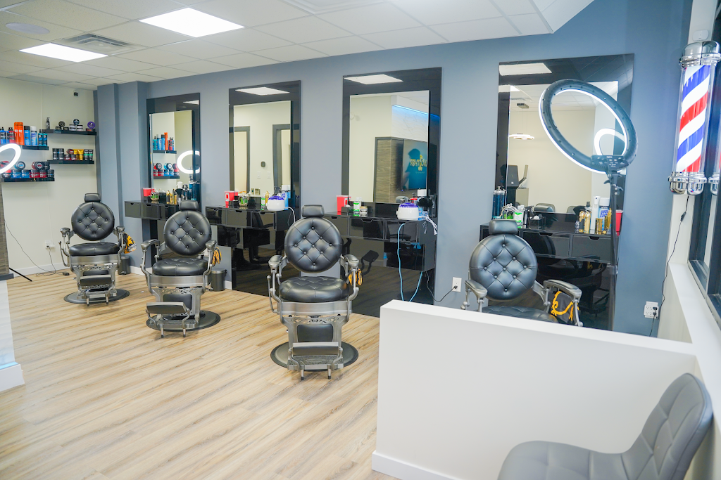Another 1 Barbershop | 112 Burnhamthorpe Rd E, Oakville, ON L6H 0X8, Canada | Phone: (905) 257-9595