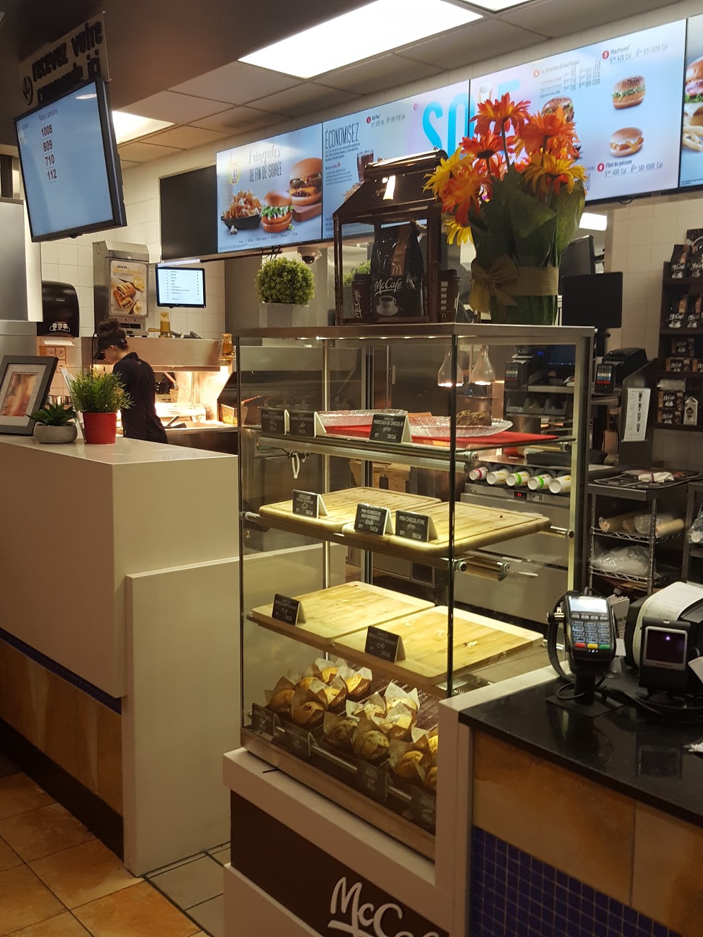 McDonalds | 2689 Chemin de Chambly, Longueuil, QC J4L 1M3, Canada | Phone: (450) 647-3587