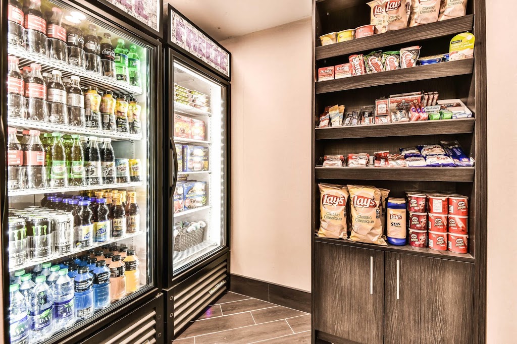 Comfort Inn | 2955 Dougall Ave, Windsor, ON N9E 1S1, Canada | Phone: (519) 966-7800